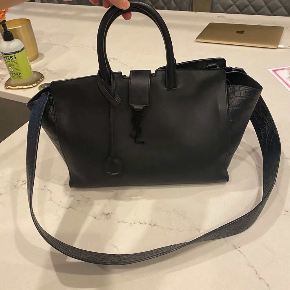 YSL handbag - Picture 2 of 6